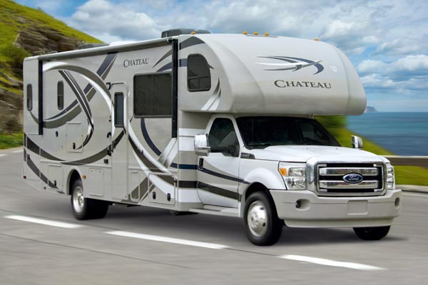 Living the Dream: Road Tripping in an Motorhome With Your Cat